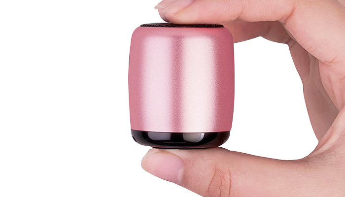 CS02 Matel mini speaker with selfie shutter